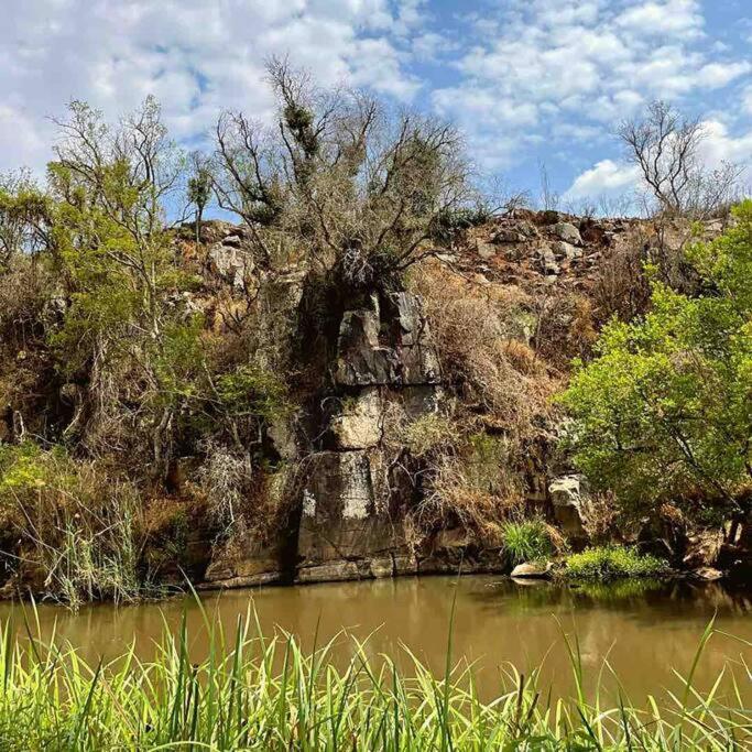 Hot Spring Bungalow In Limpopo Gemsbokfontein Bagian luar foto